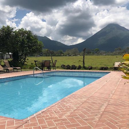 Hotel Villas Vista Arenal La Fortuna Exterior photo